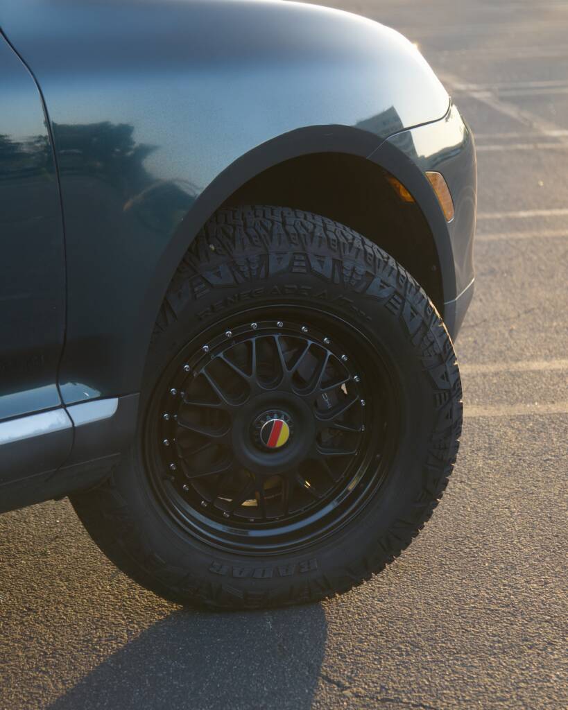 2004 PORSCHE CAYENNE AWD V6 With All Terrain Tyres