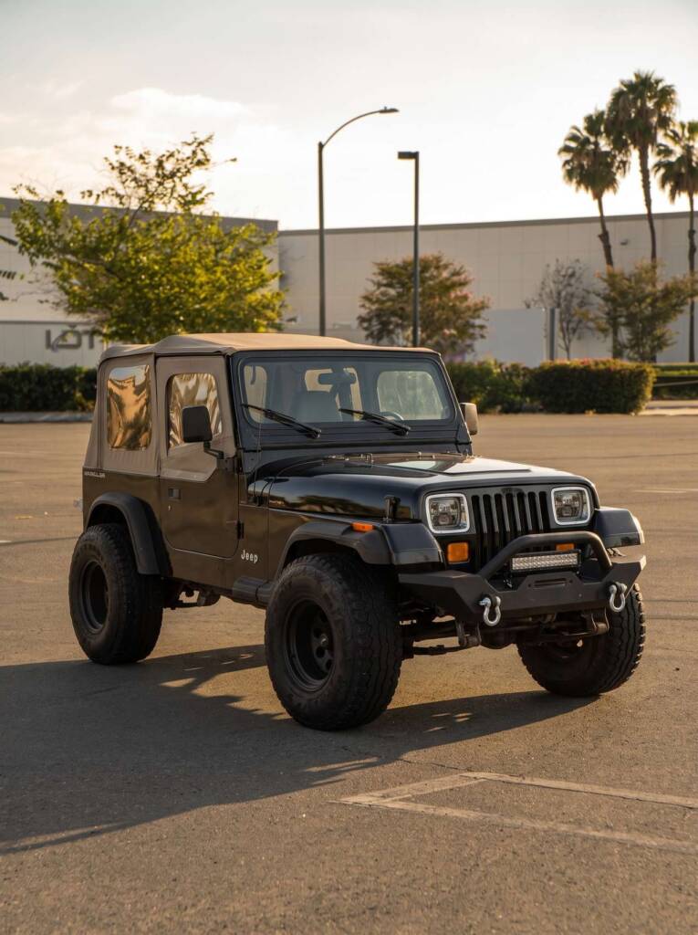 1991 JEEP WRANGLER YJ MANUAL with 32″ tires + $1000