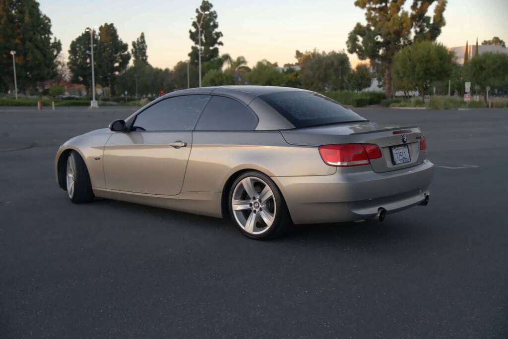 Win this 2007 BMW 335i CONVERTIBLE TWIN-TURBO + $1000